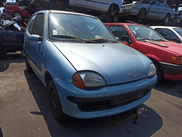 Veicolo FIAT SEICENTO / 600 per i ricambi