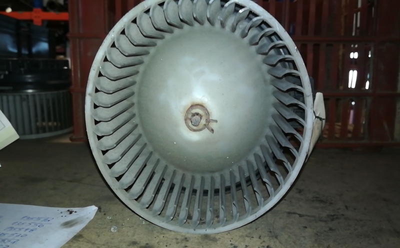 Ventilatore chauffage MITSUBISHI COLT V (CJ_, CP_) | 95 - 04 Imagem-2