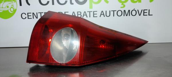 Farolim Traseiro / Stop Esq (226805).