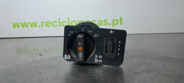 Comutador / Botão Luzes (226847).