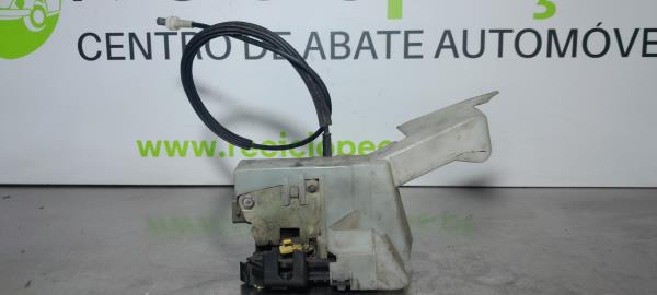 Fecho da Porta Frente Esq (227124).