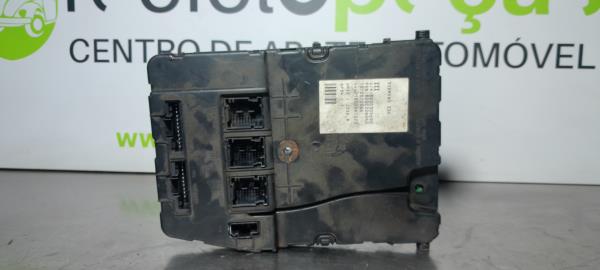 Caixa Fusiveis Motor (227150).