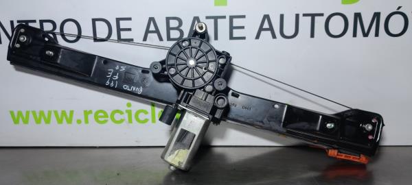 Elevador Frente Esq (227153).