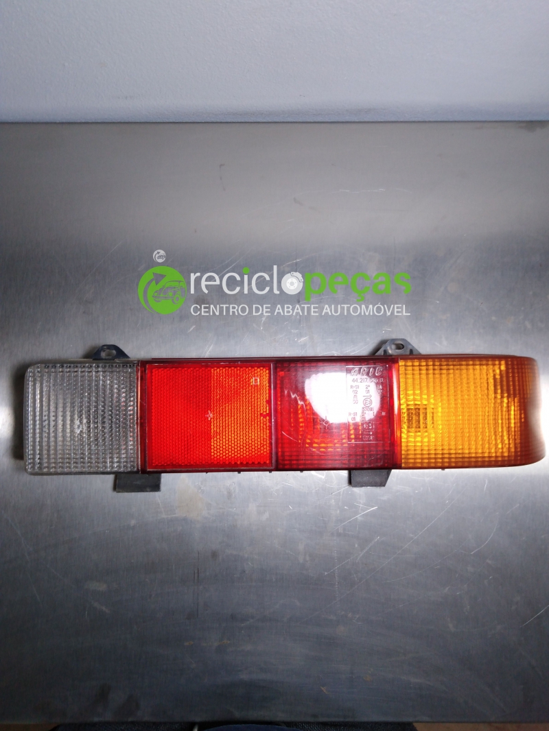 Farolim Traseiro / Stop Dto (192326).