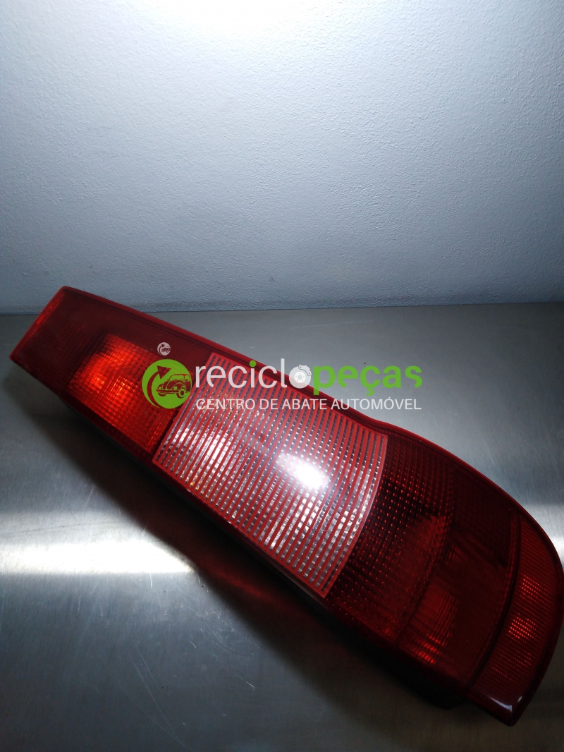 Farolim Traseiro / Stop Dto (192567).