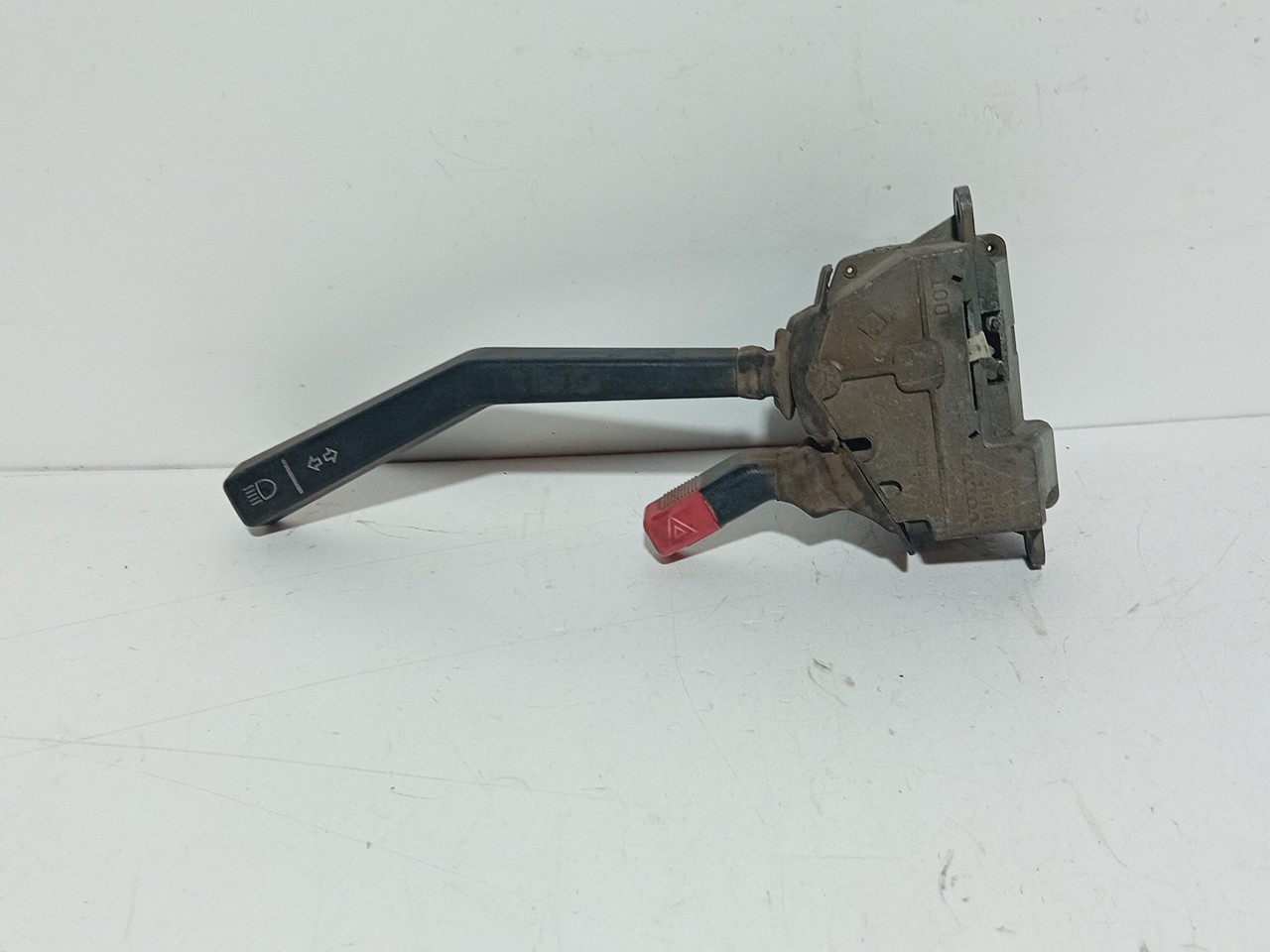 MANETE DOS PISCAS VOLVO - Imagem-0