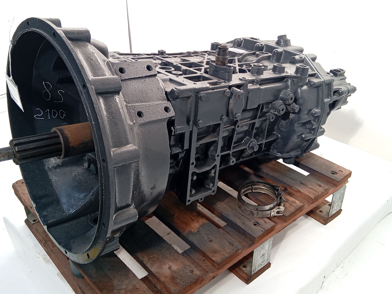 Caixa Velocidades ZF - Imagem-1