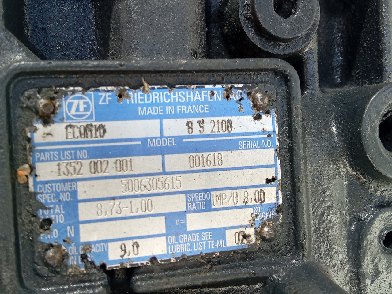 Caixa Velocidades ZF - Imagem-3