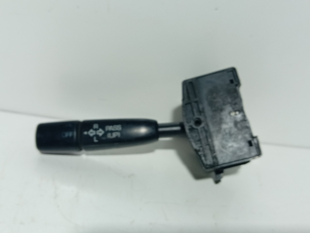 MANETE DOS PISCAS MITSUBISHI - Imagem-0