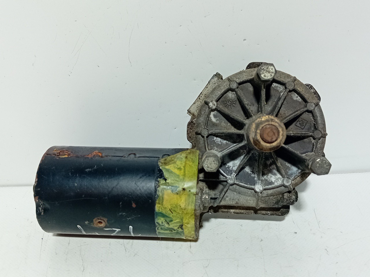 MOTOR DOS VIDROS SCANIA - Imagem-0