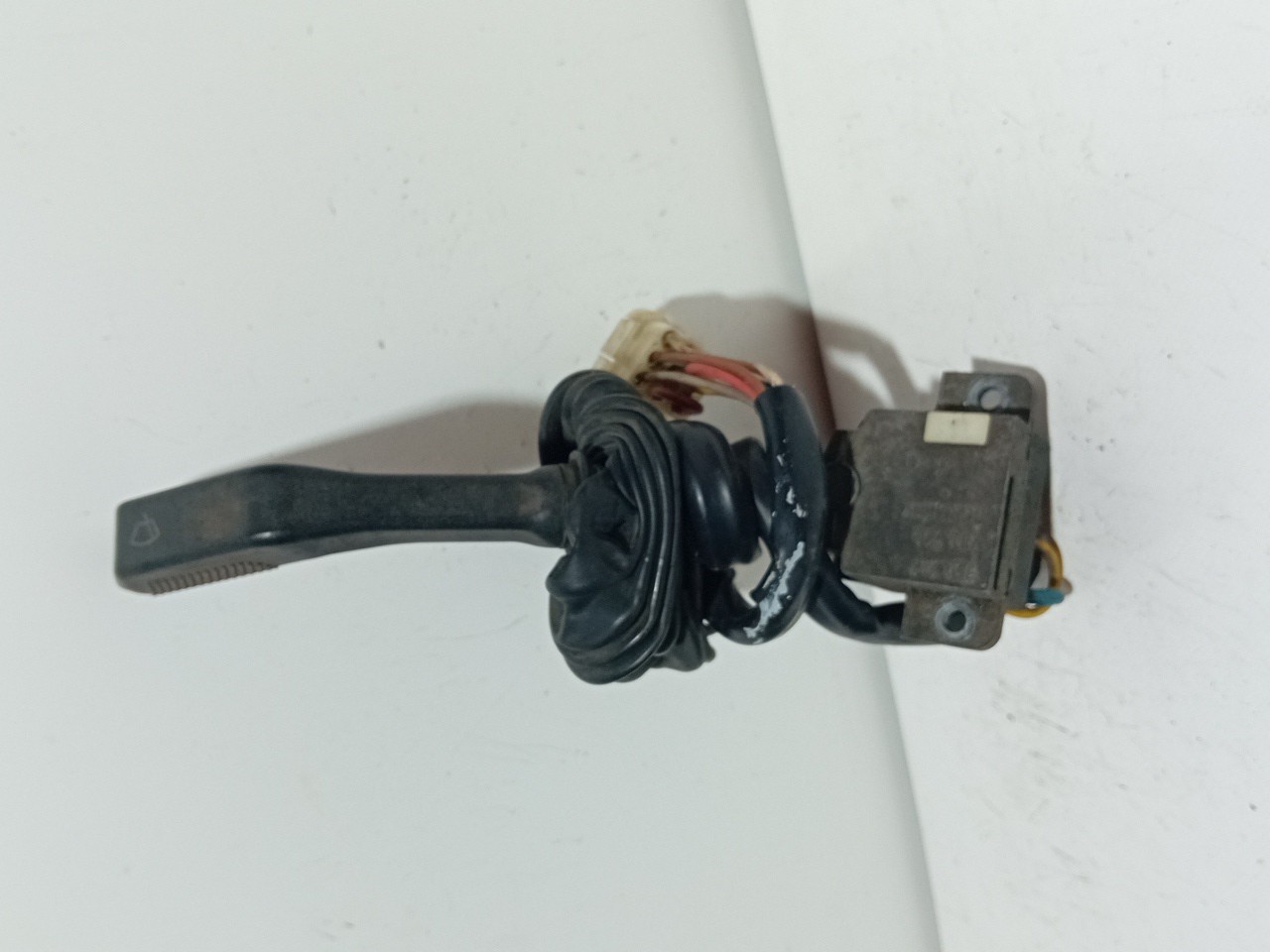 MANETE LIMPA-VIDROS SCANIA - Imagem-1