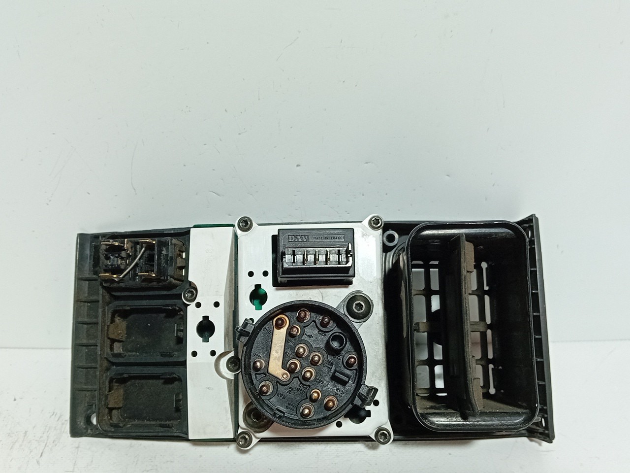 COMUTADOR DAS LUZES SCANIA - Imagem-1