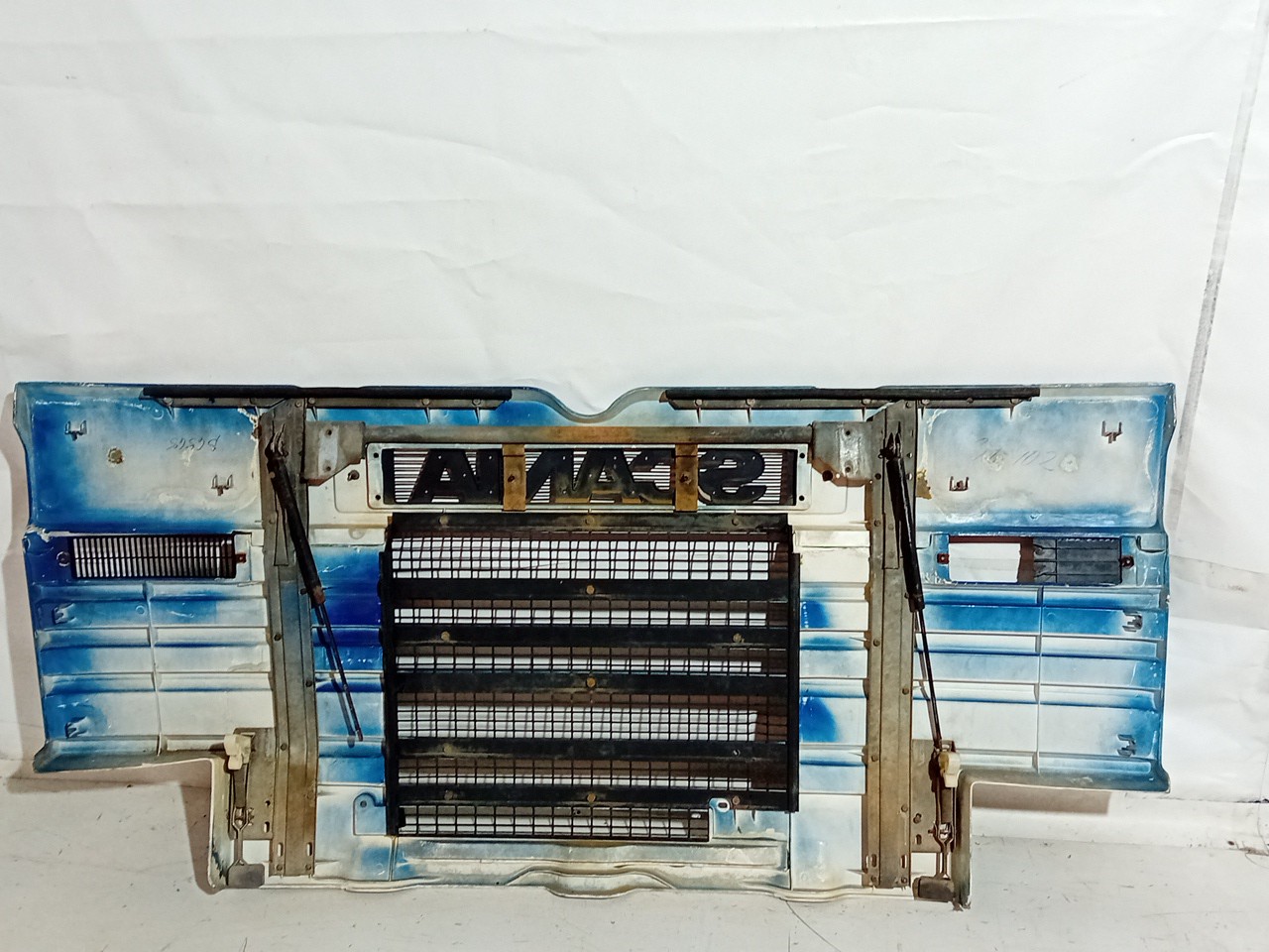 Grelha da Frente SCANIA - Imagem-1