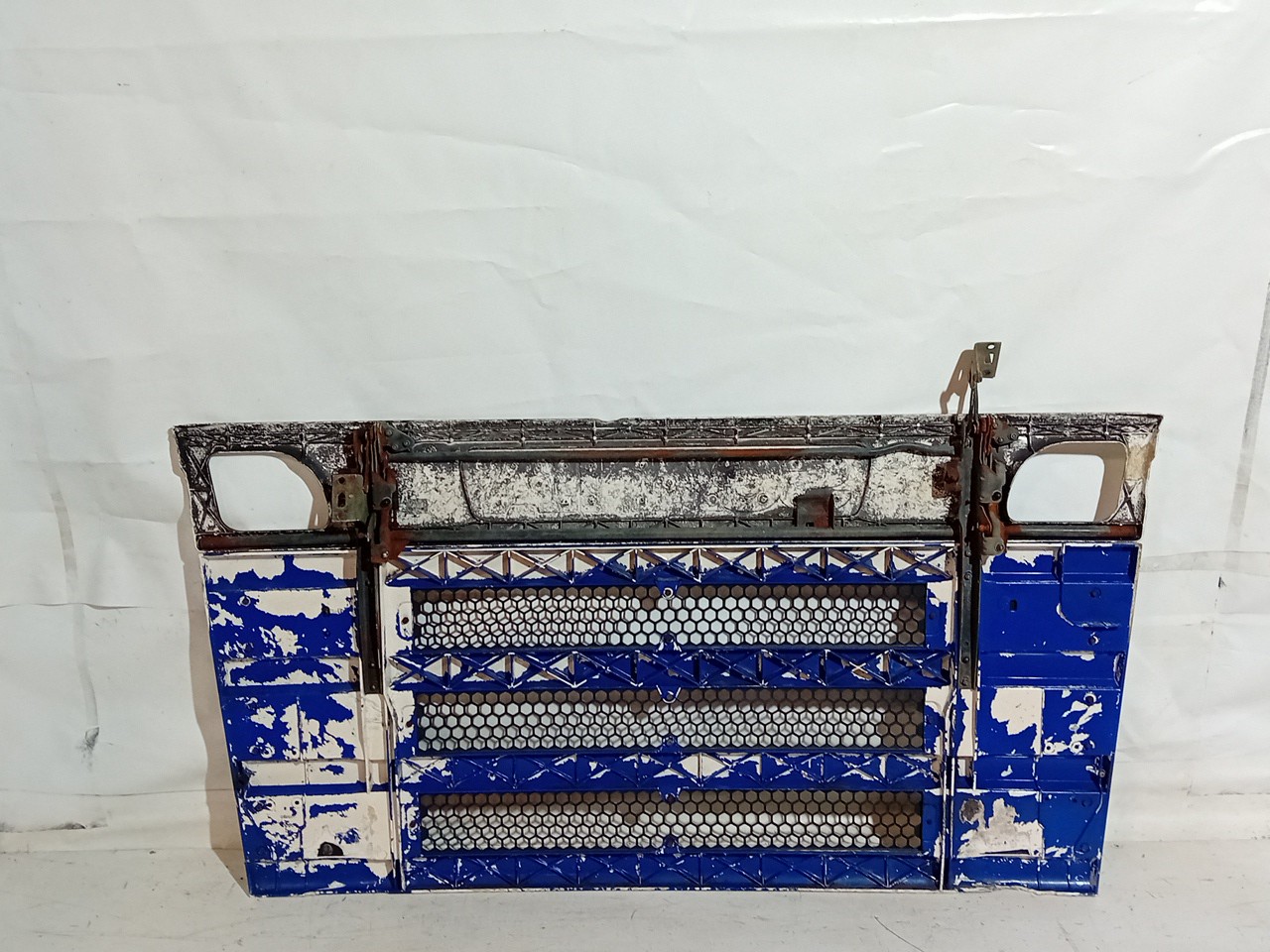 Grelha da Frente SCANIA - Imagem-1