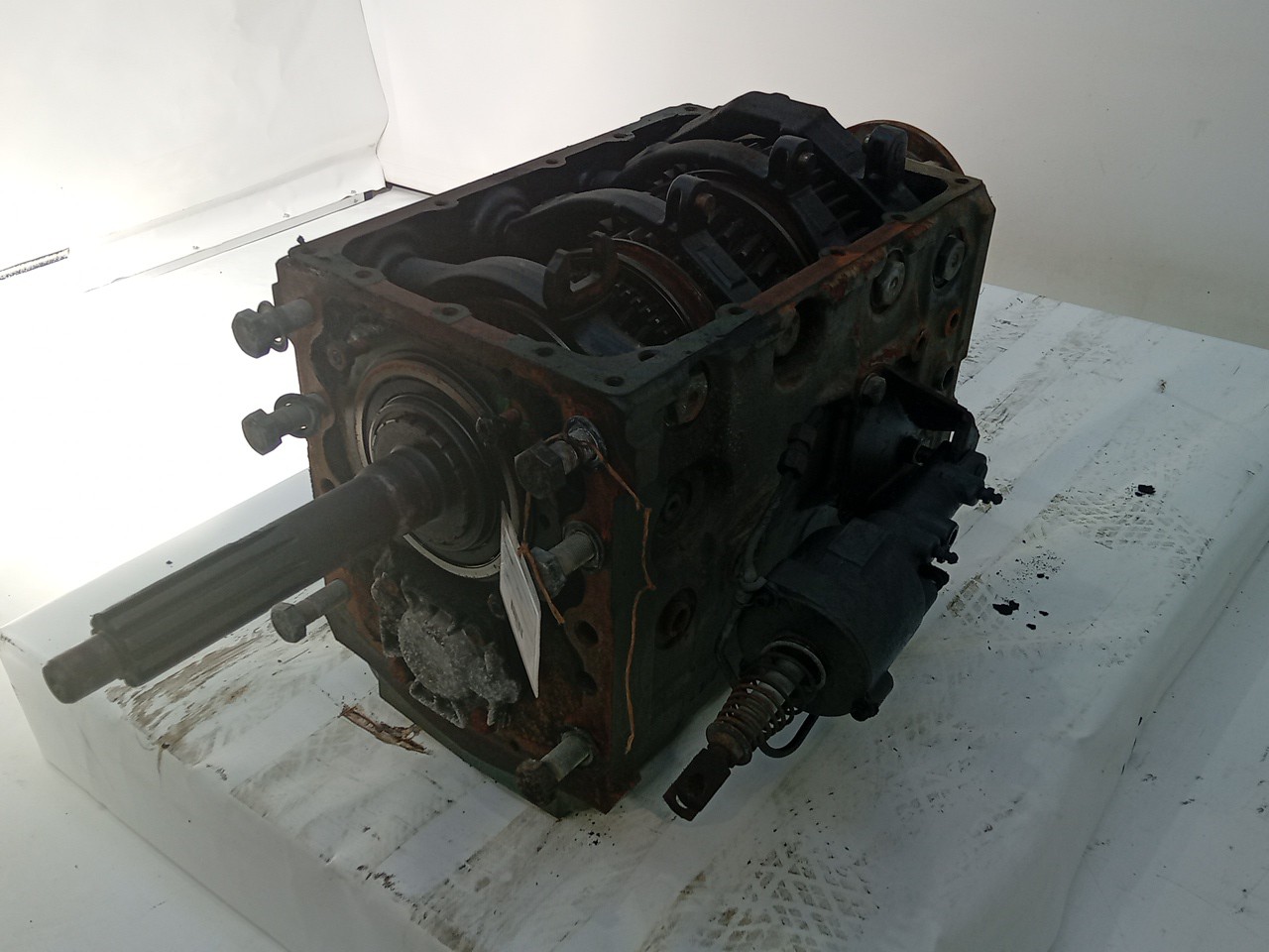 Caixa Velocidades ZF - Imagem-2