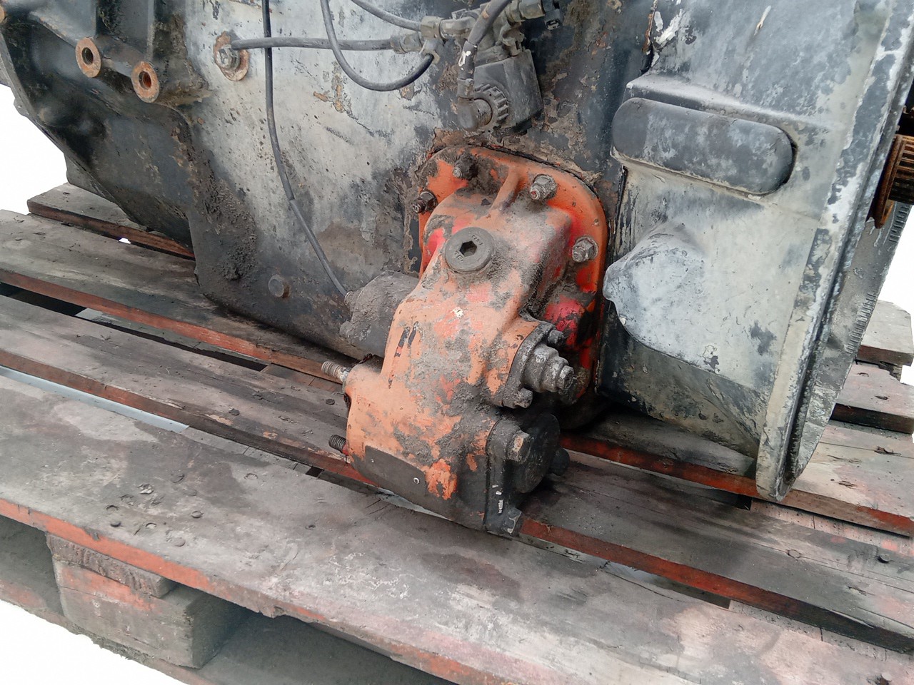 Caixa Velocidades SCANIA - Imagem-3