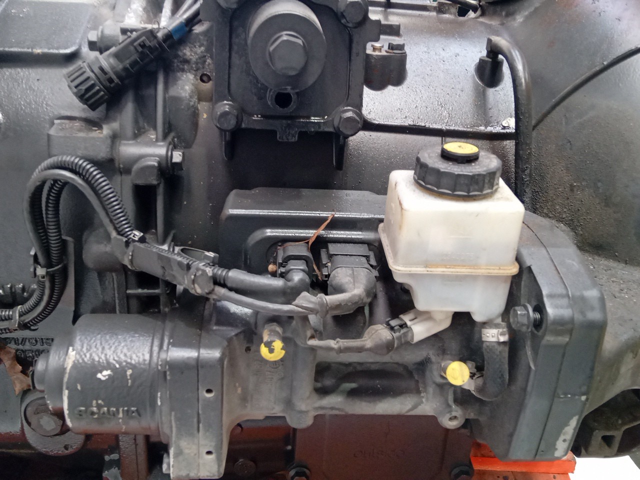 Caixa Velocidades SCANIA - Imagem-3