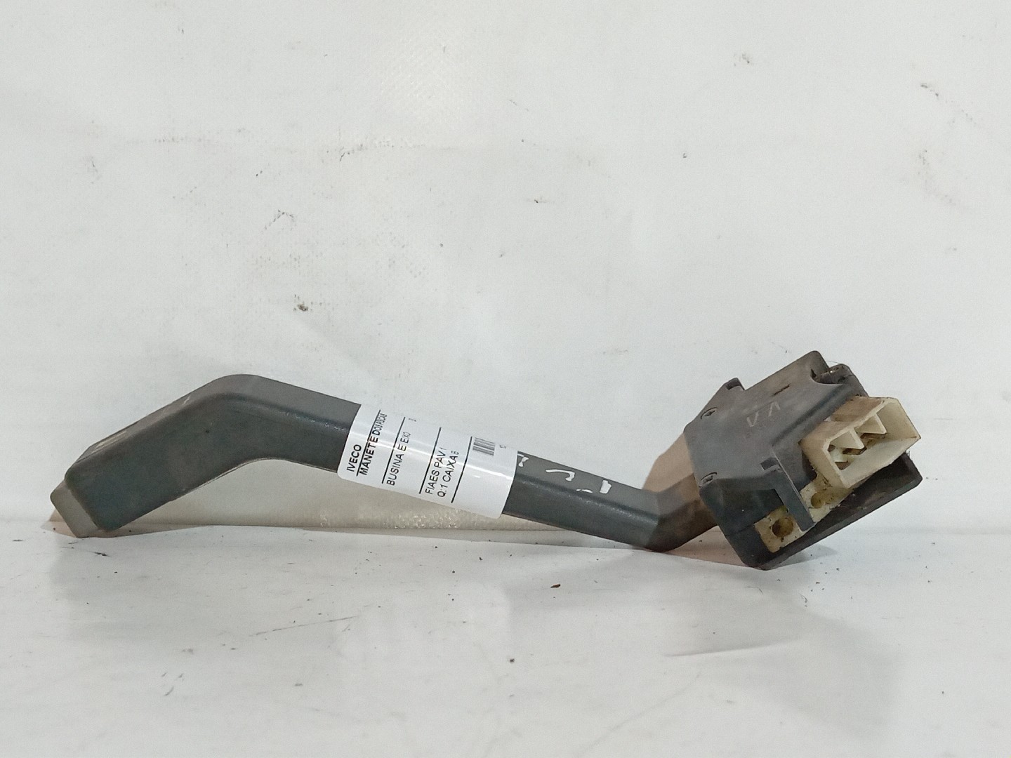 MANETE DOS PISCAS IVECO - Imagem-1