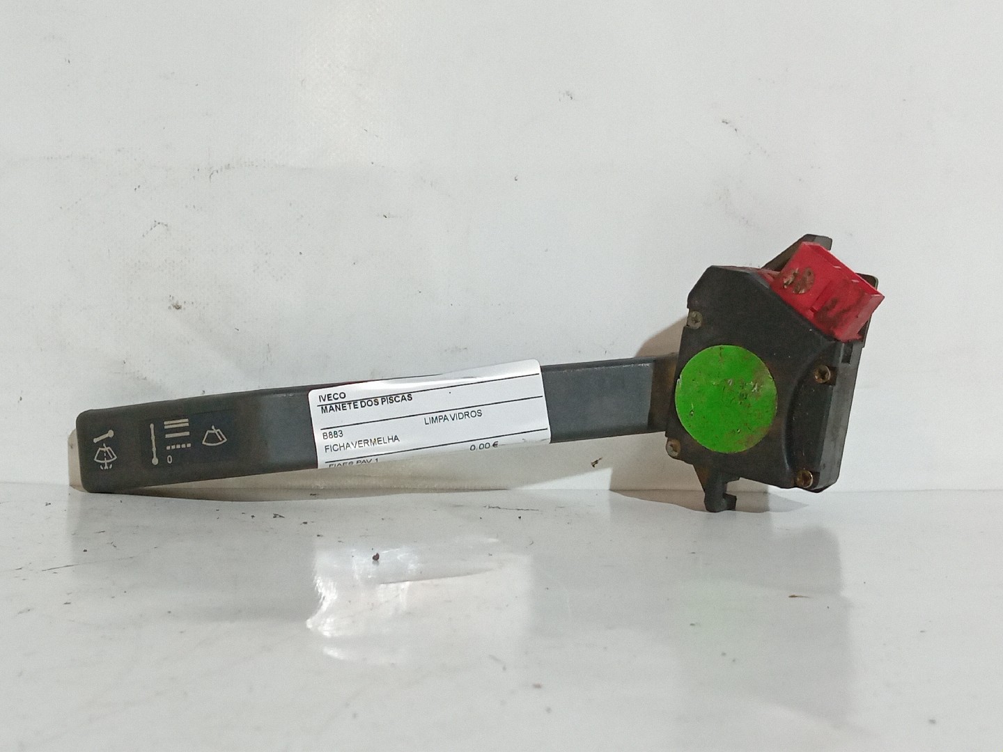 MANETE LIMPA-VIDROS IVECO - Imagem-0