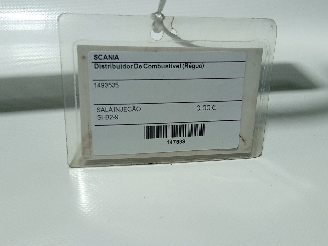 Distribuidor De Combustível (Régua) SCANIA P,G,R,T - series | 03 -  Imagem-1