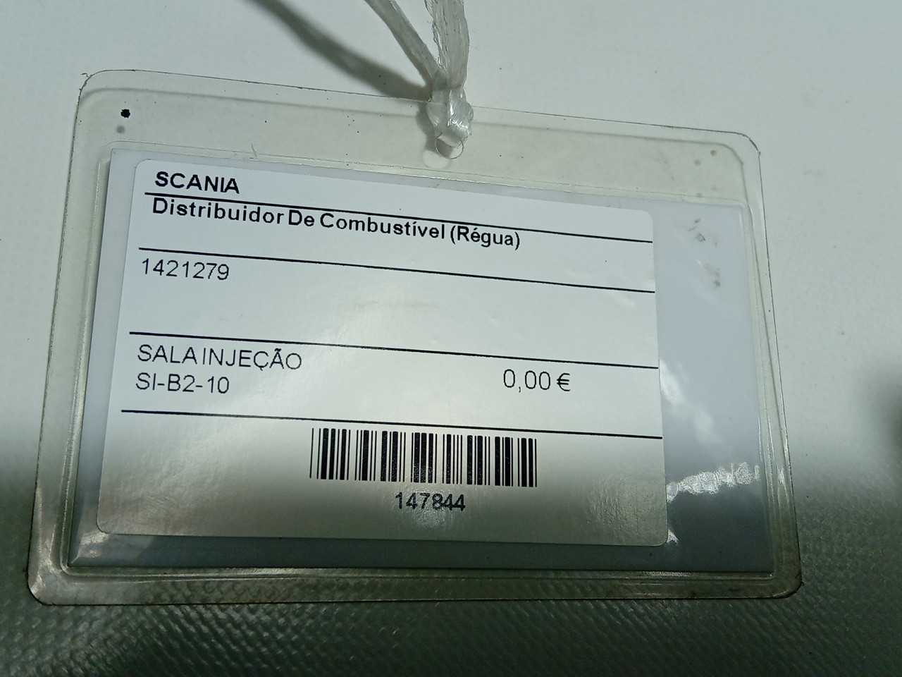 Distribuidor De Combustível (Régua) SCANIA P,G,R,T - series | 03 -  Imagem-1