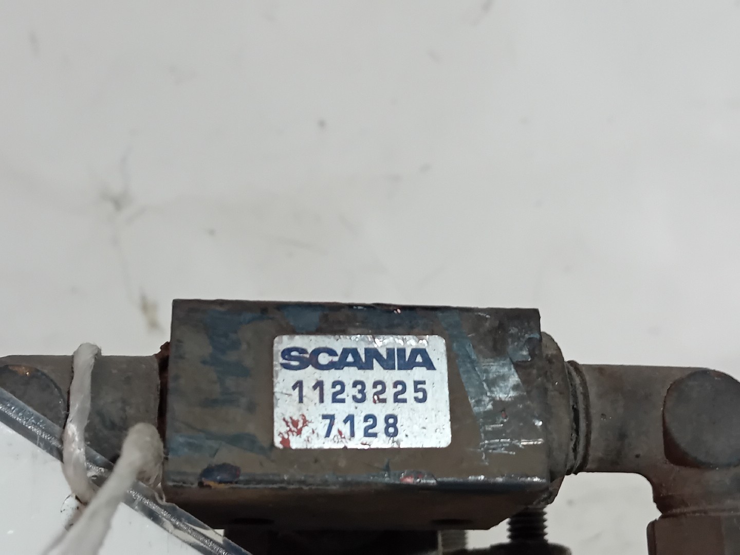 VALVULA SCANIA P/R/S/T/G Imagem-2