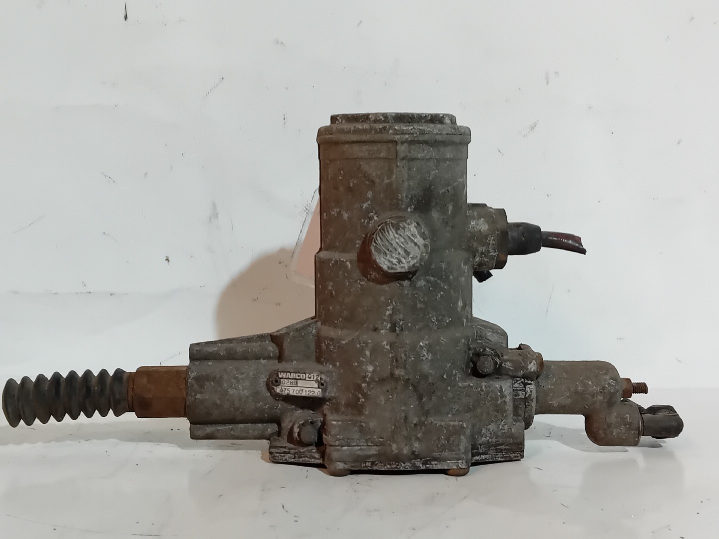 VALVULA SCANIA P/R/S/T/G Imagem-1