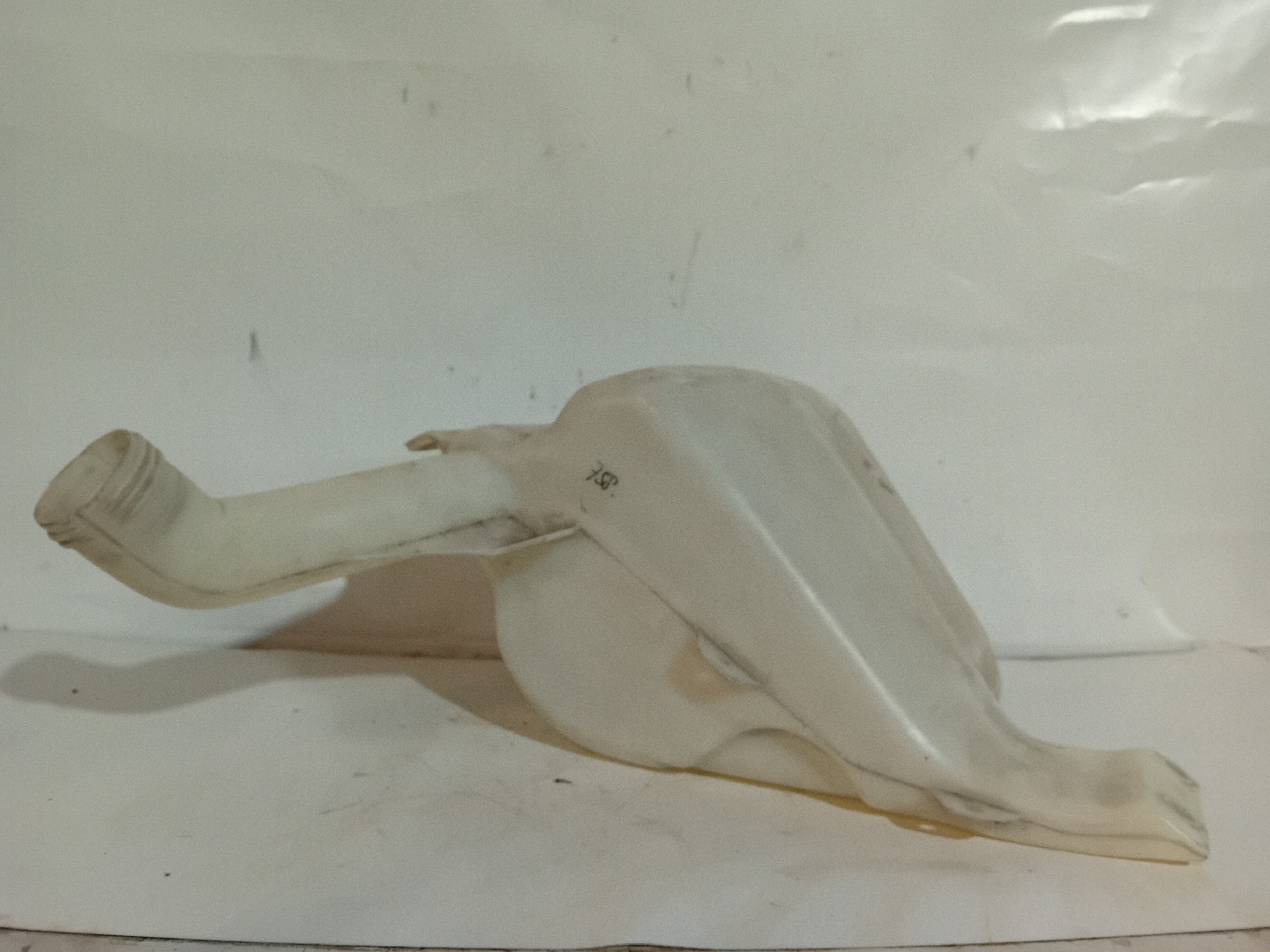 Deposito de Água dos esguichos SCANIA P,G,R,T - series | 03 -  Imagem-1