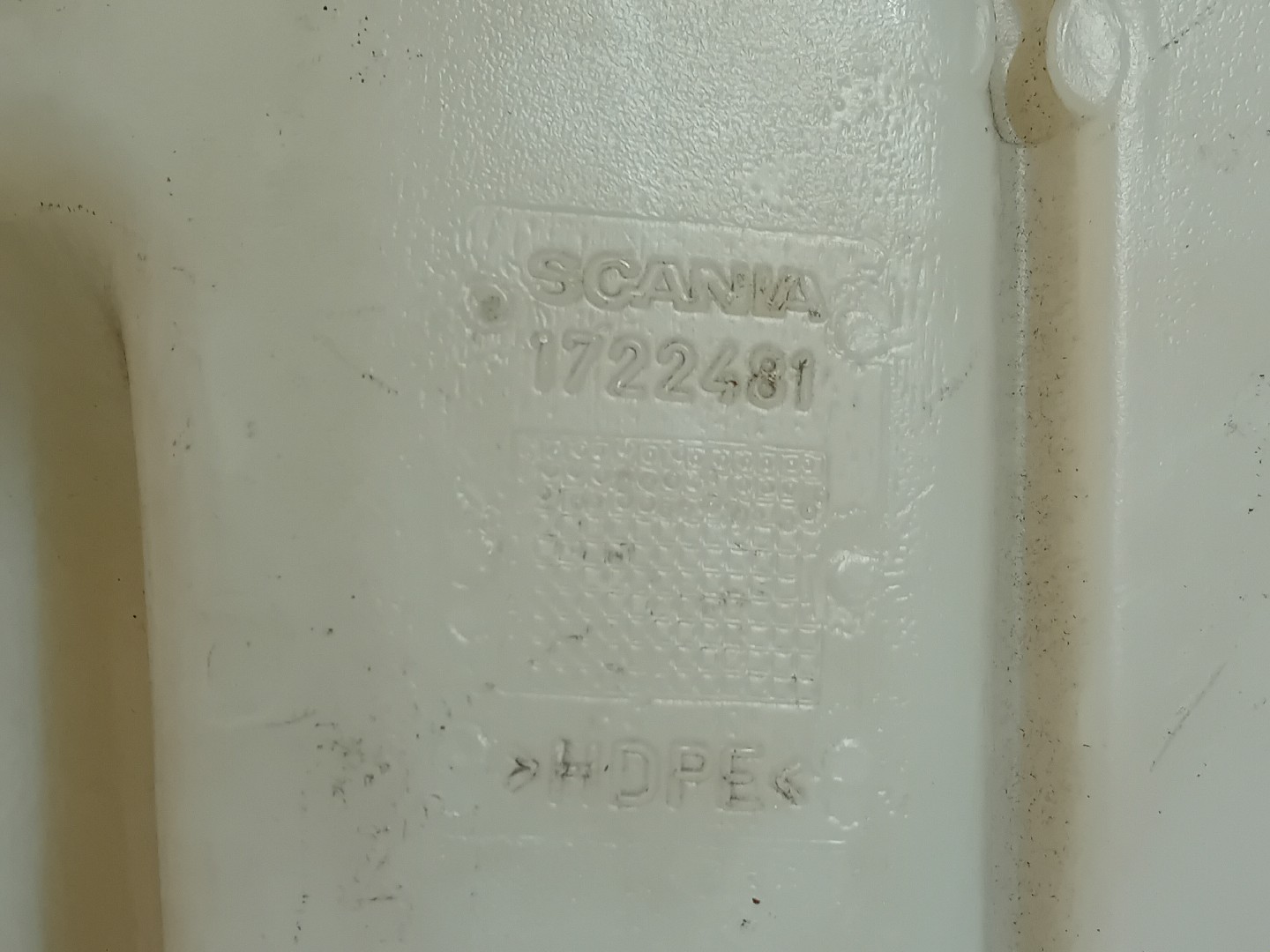 Deposito de Água dos esguichos SCANIA P,G,R,T - series | 03 -  Imagem-3