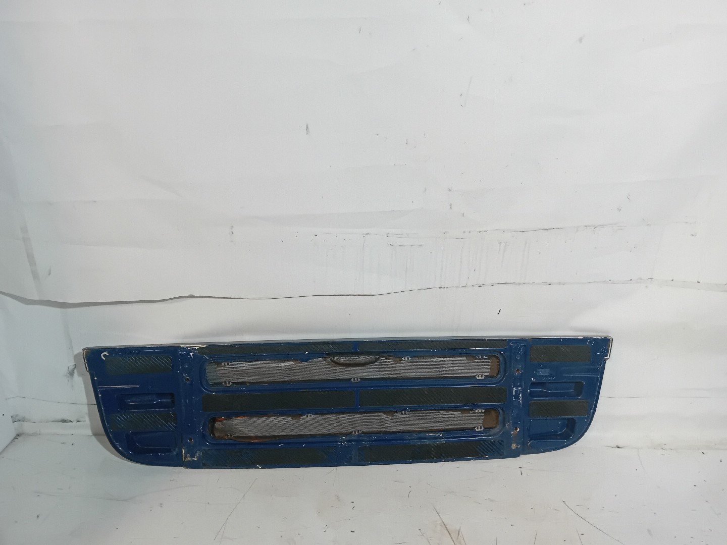 GRELHA/DEGRAU SCANIA Serie 5 Imagem-1