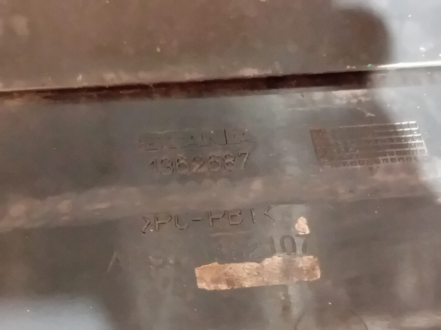 Tampa de Baterias  SCANIA 4 - series | 95 - 04 Imagem-4