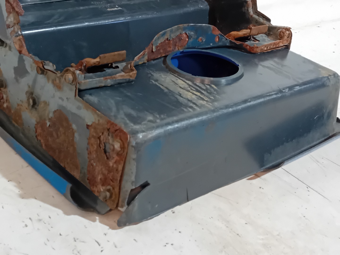 Tampa de Baterias  SCANIA 4 - series | 95 - 04 Imagem-3