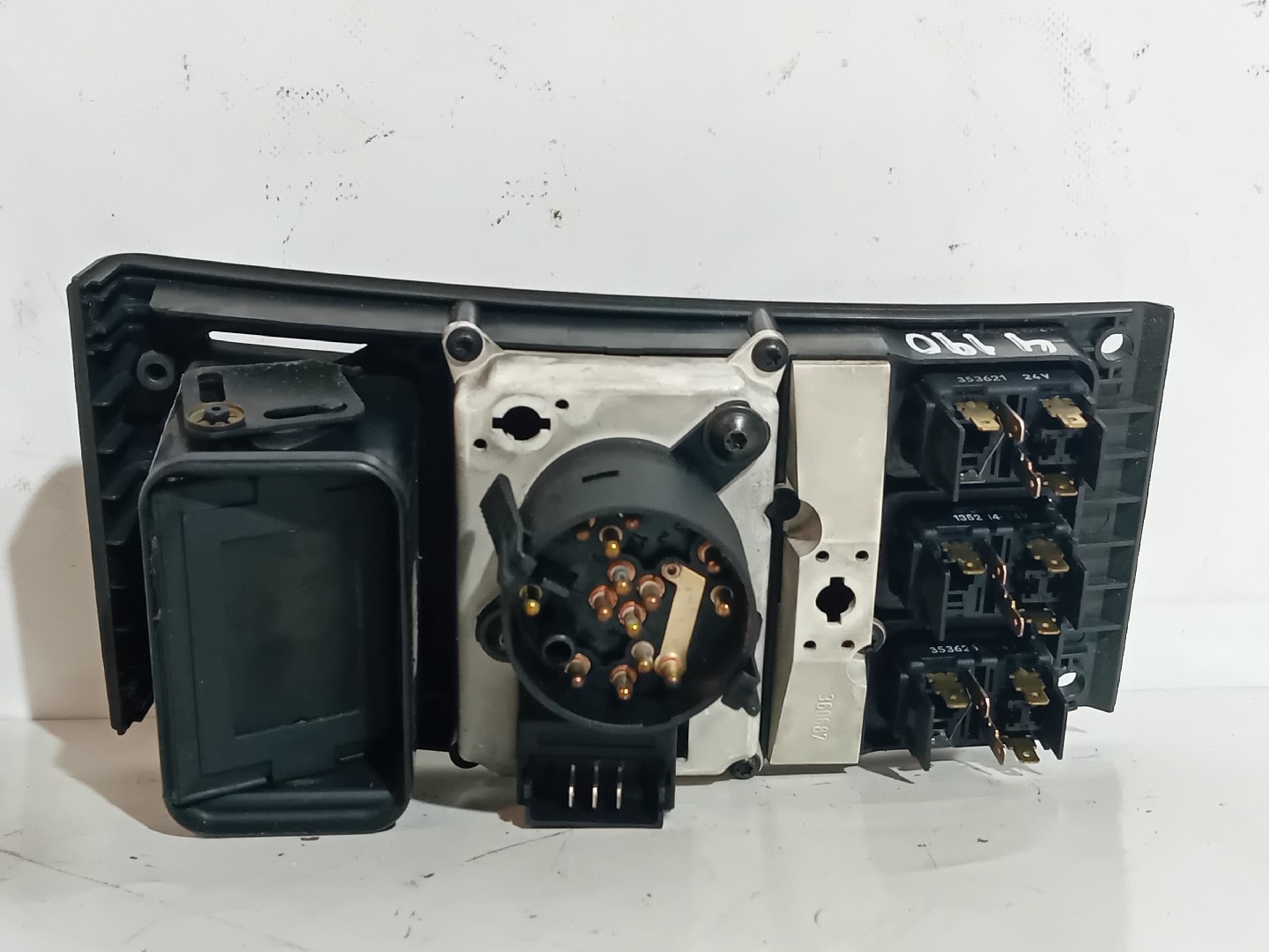 COMUTADOR DAS LUZES SCANIA P/R/S/T/G Imagem-1