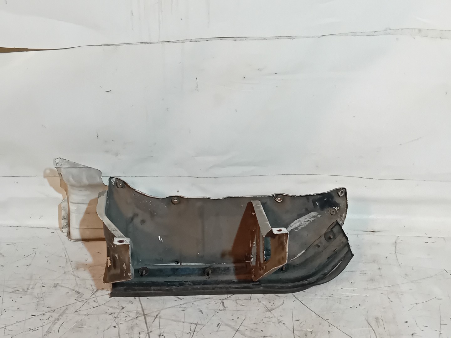 Estribo DRT SCANIA P/R/S/T/G Imagem-1