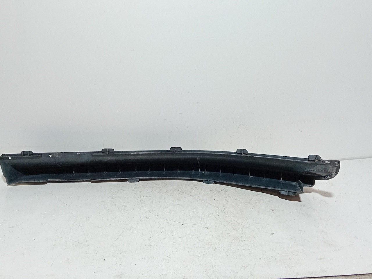 Acabamento Guarda Lamas SCANIA 4 - series | 95 - 04 Imagem-2