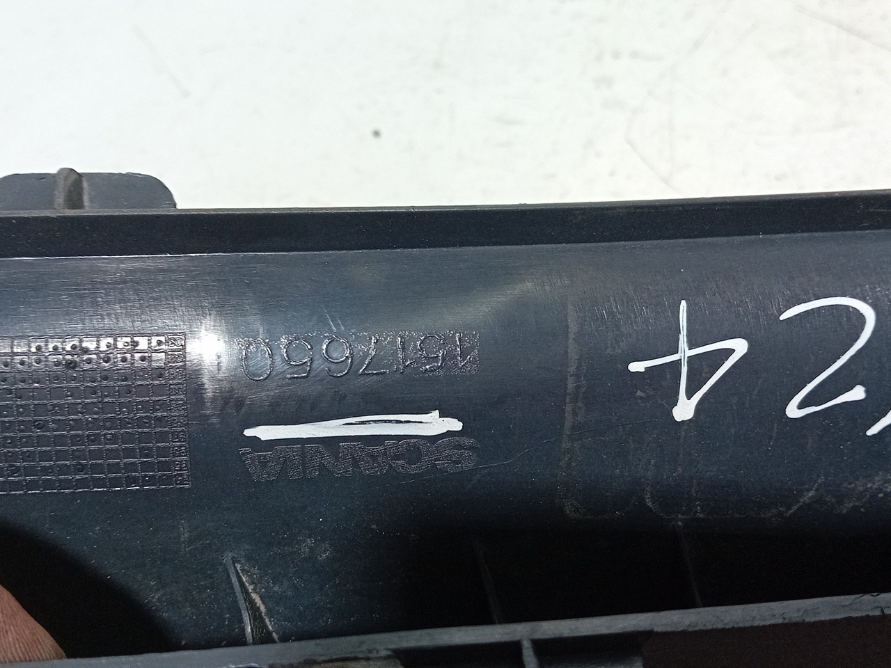 Acabamento Guarda Lamas SCANIA 4 - series | 95 - 04 Imagem-5