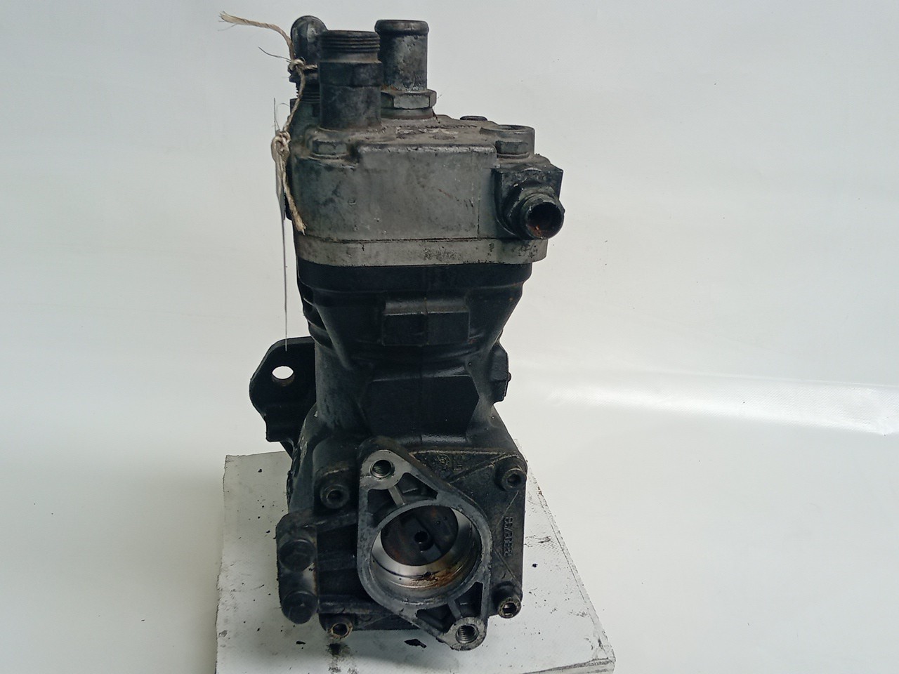 A/C Copmpressor IVECO Tector | 08 -  Imagem-2