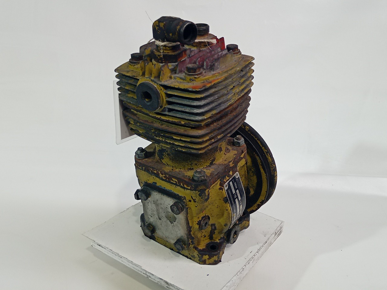 A/C Copmpressor DEUTZ - Imagem-1