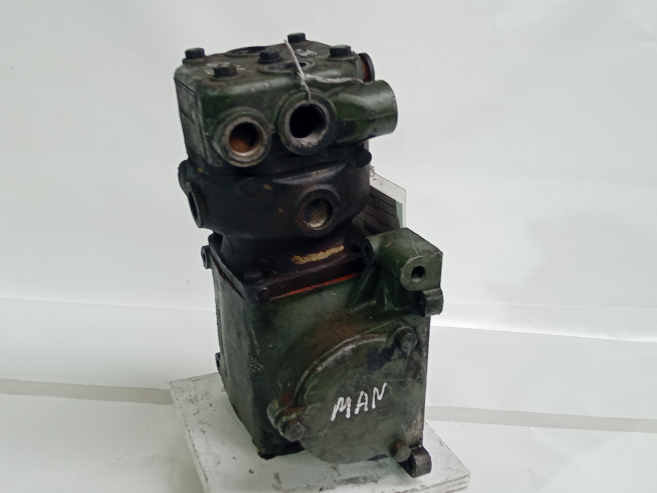 A/C Copmpressor MAN TGA | 00 -  Imagem-2