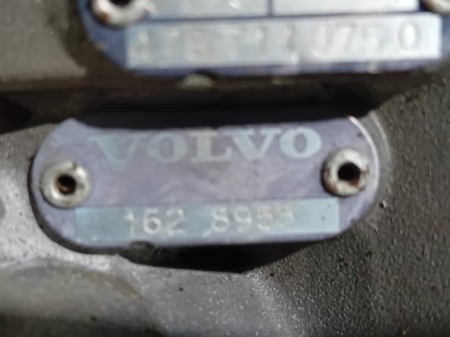 VALVULA VOLVO - Imagem-6