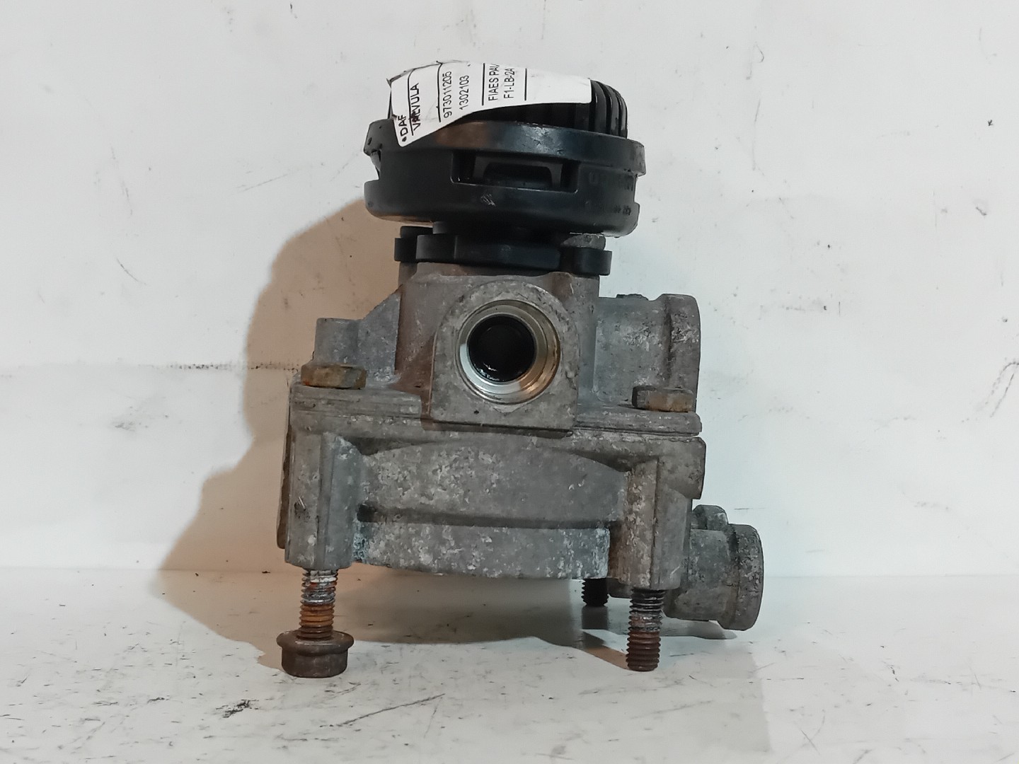 VALVULA DAF - Imagem-3