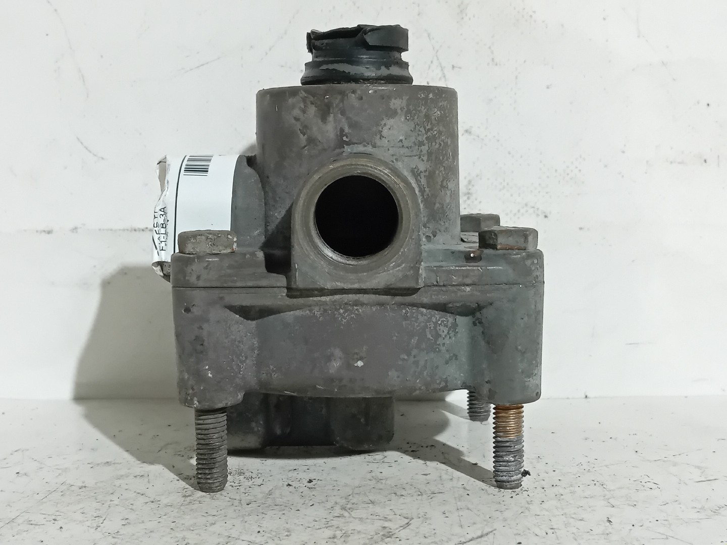 VALVULA VOLVO - Imagem-1