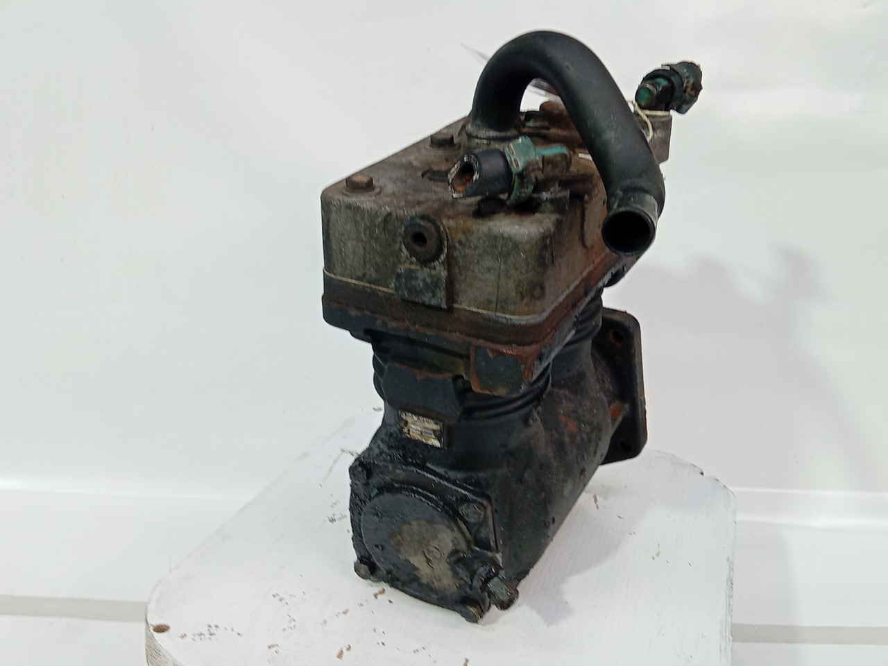 A/C Copmpressor VOLVO FL/FM/FH/VN/VNL/VNX/FMX/F/N Imagem-2