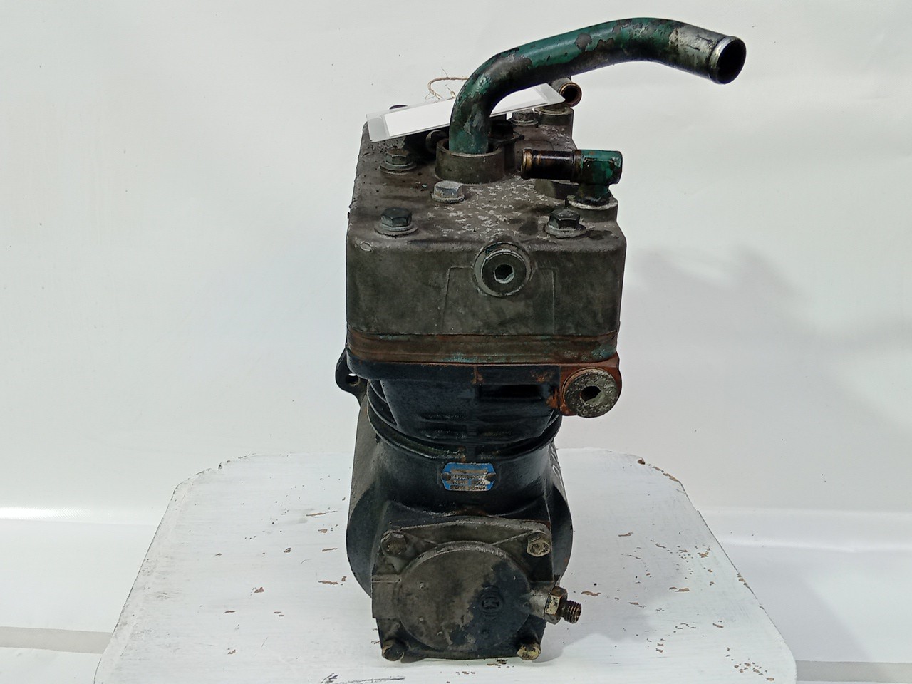 A/C Copmpressor VOLVO FL/FM/FH/VN/VNL/VNX/FMX/F/N Imagem-2