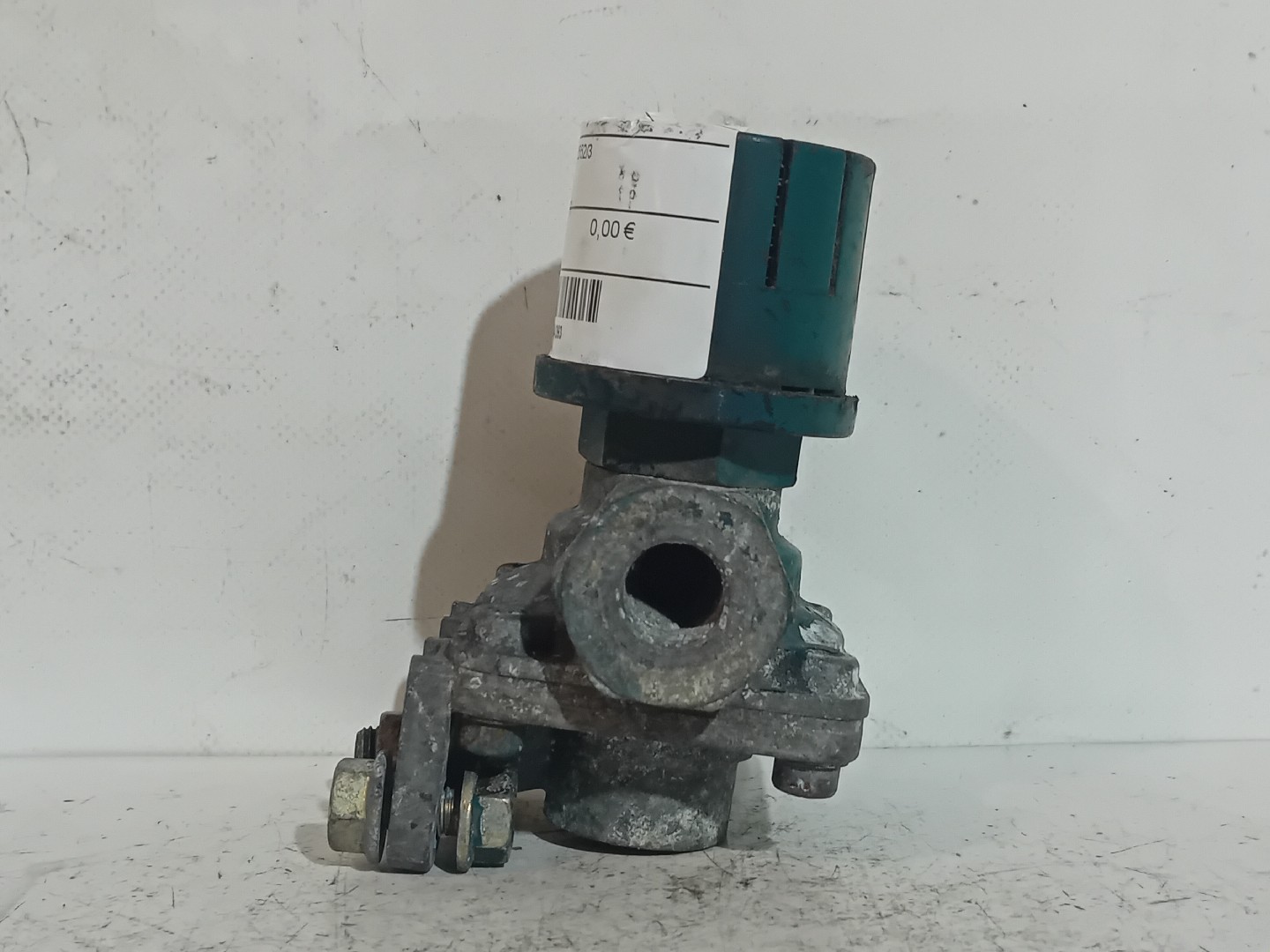 VALVULA SCANIA - Imagem-1