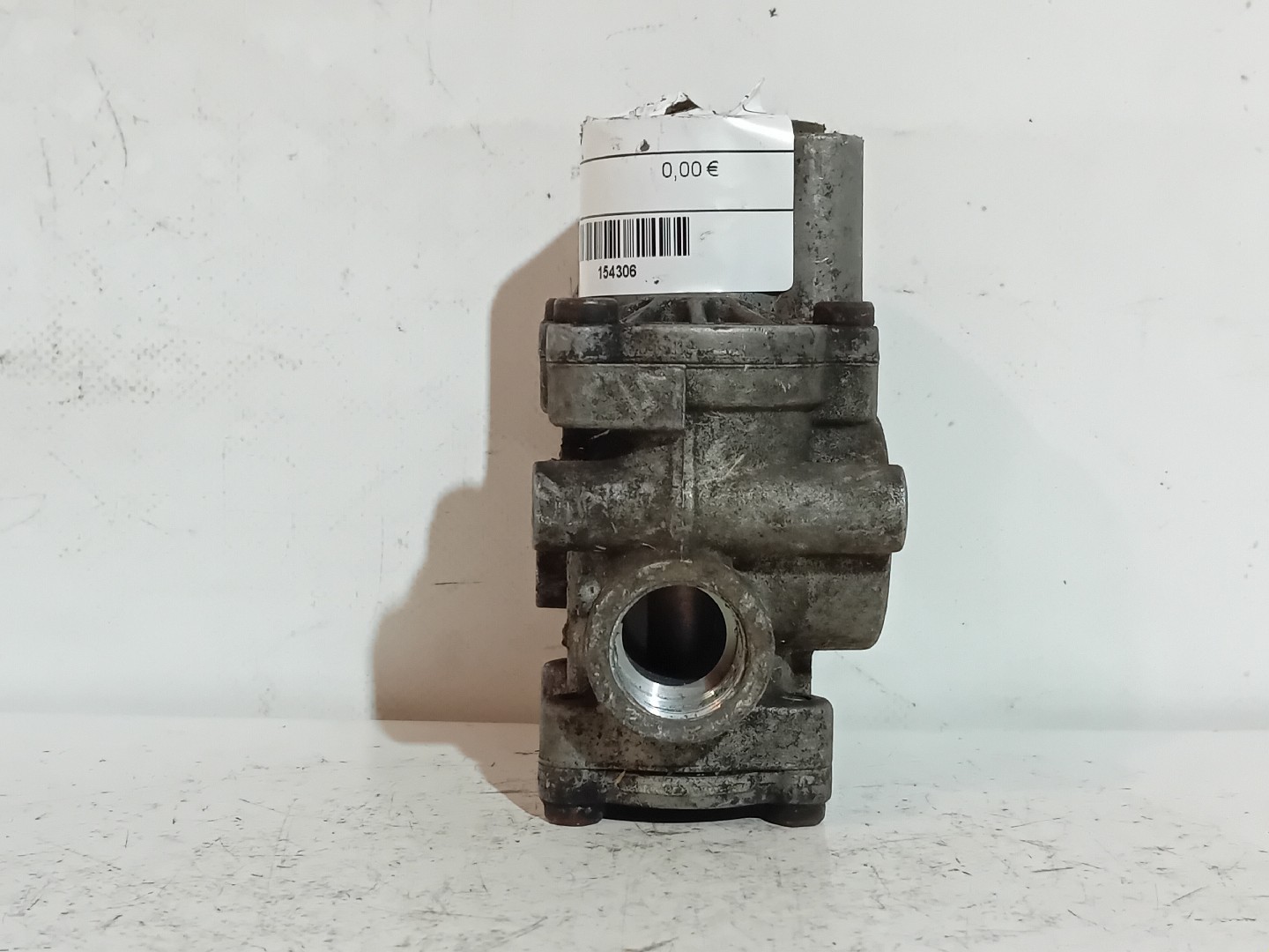 VALVULA SCANIA - Imagem-1