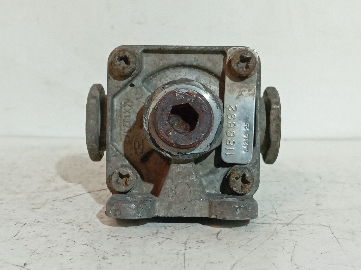 VALVULA SCANIA - Imagem-5