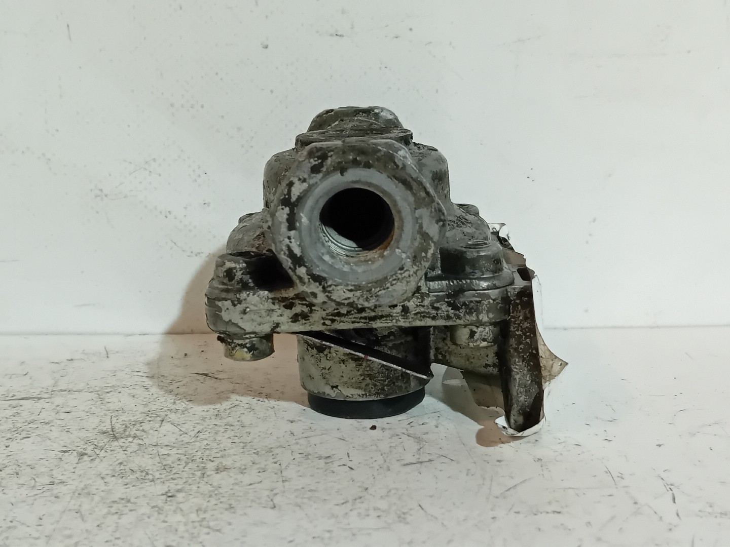 VALVULA SCANIA - Imagem-3