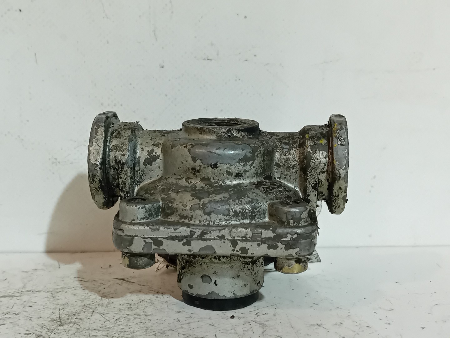 VALVULA SCANIA - Imagem-2