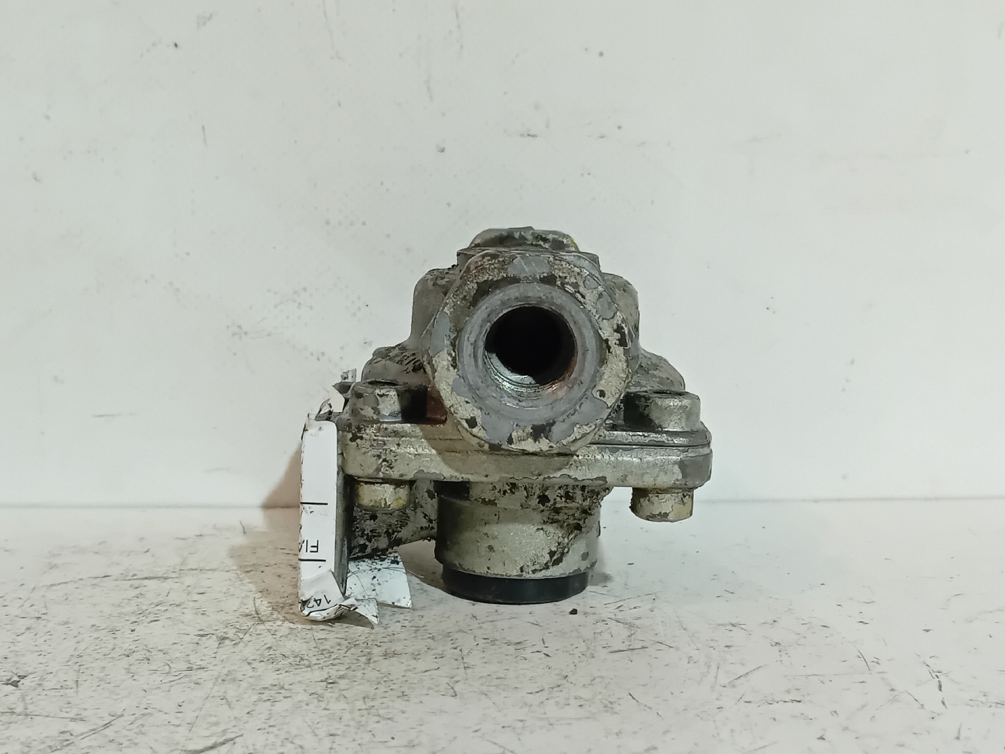 VALVULA SCANIA - Imagem-1